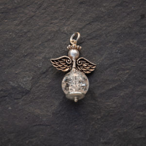 Grosses Engeli aus Iris-Bergkristall und 925 Silber