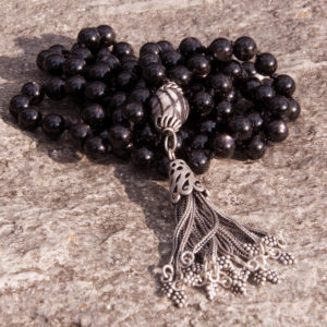 Alternative view of Mala aus Hypersthen und Streifen-Jaspis