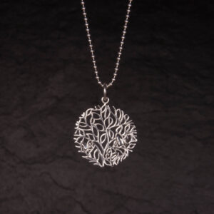 Lebensbaum mit Schmetterlingen